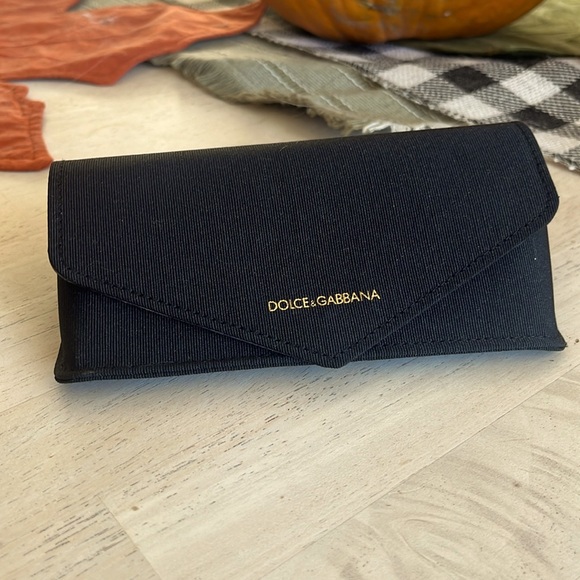 Dolce and Gabbana sunglasses - Picture 2 of 3